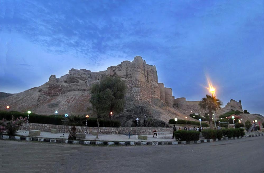 طراحی اپلیکیشن در منوجان