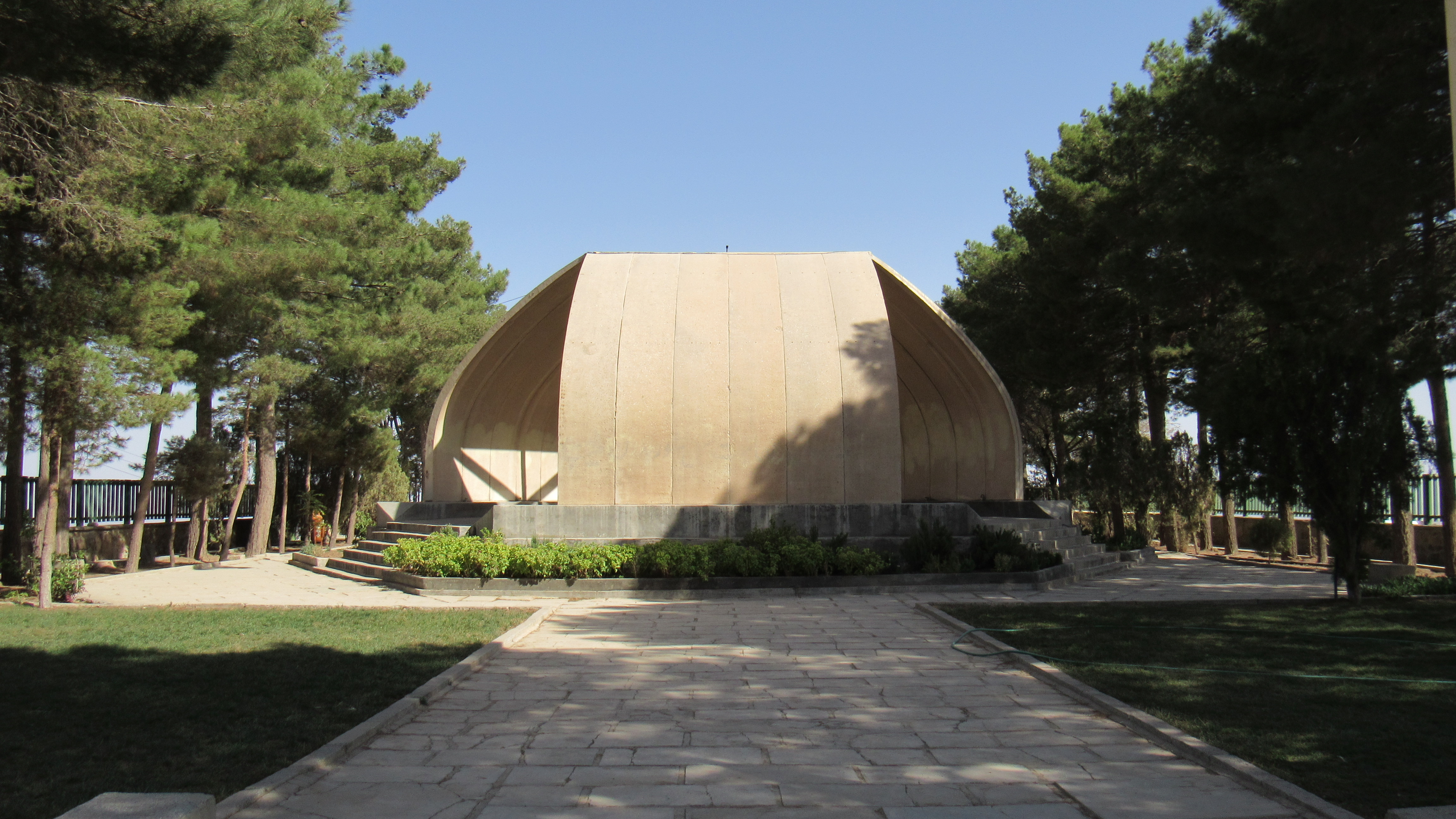 طراحی اپلیکیشن در ششتمد