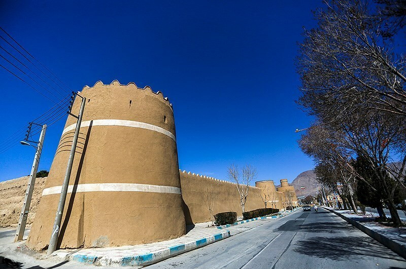 طراحی اپلیکیشن در طالخونچه