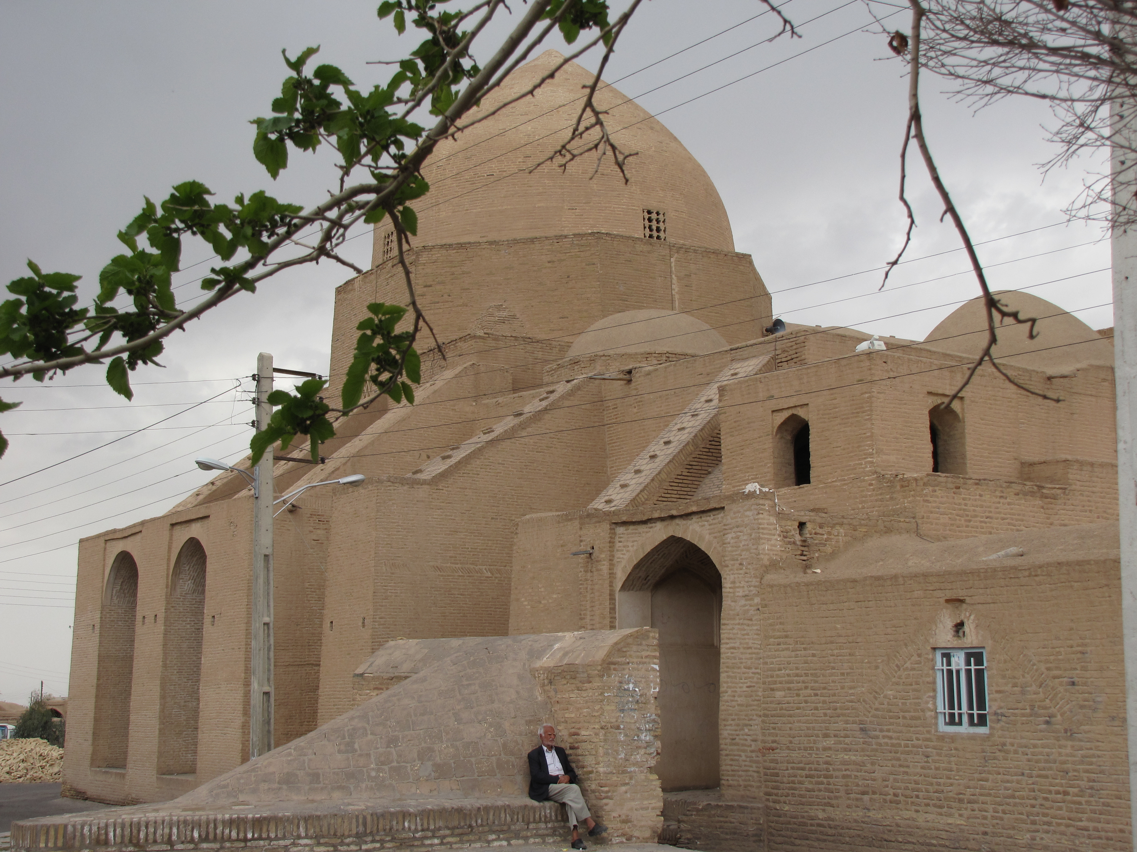 طراحی اپلیکیشن در اردستان