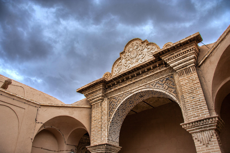 طراحی اپلیکیشن در اردکان