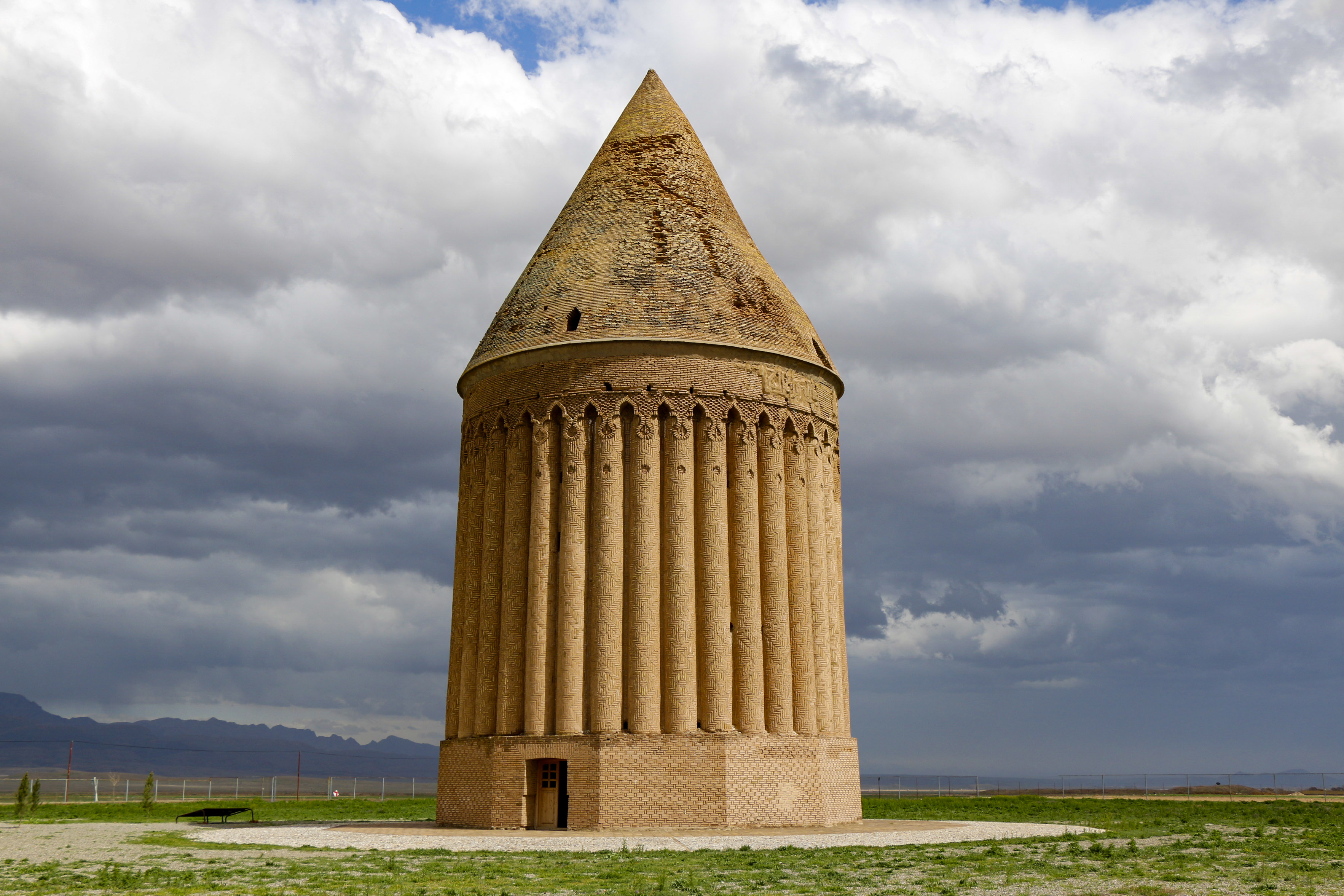 طراحی اپلیکیشن در چناران