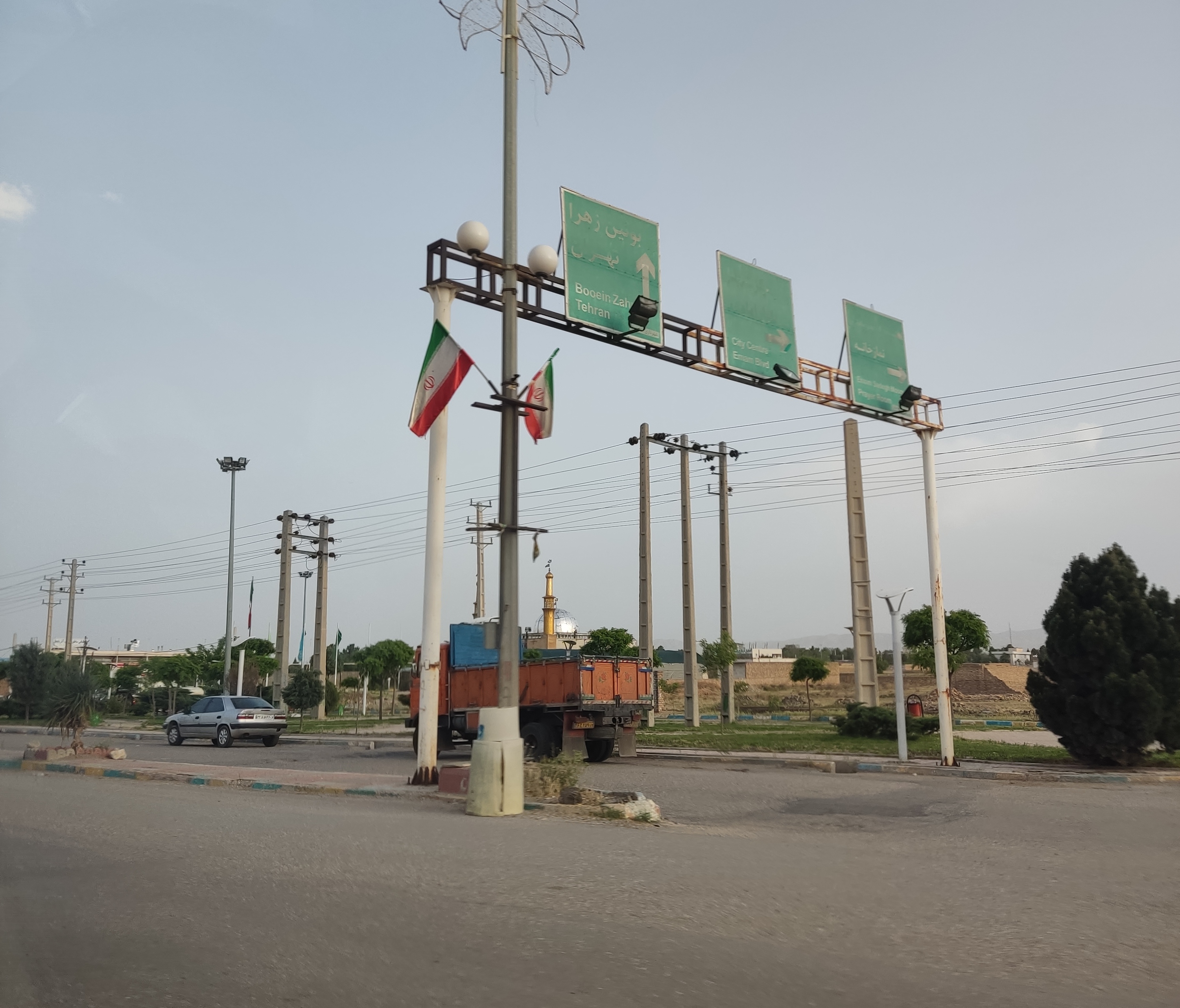 طراحی اپلیکیشن در دانسفهان